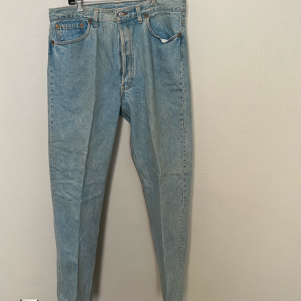 80s vintage Levi’s 501 button fly jeans. Size 38x30